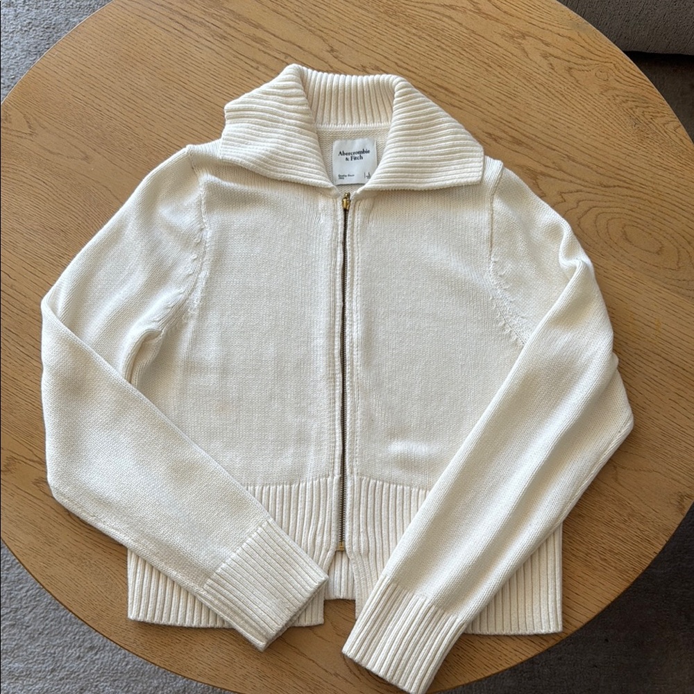 Abercrombie Cream Zip-Up Sweater
